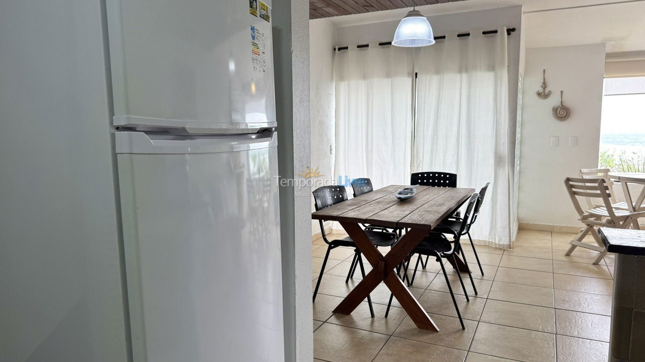 Casa para aluguel de temporada em Bombinhas (Praia de Bombas)