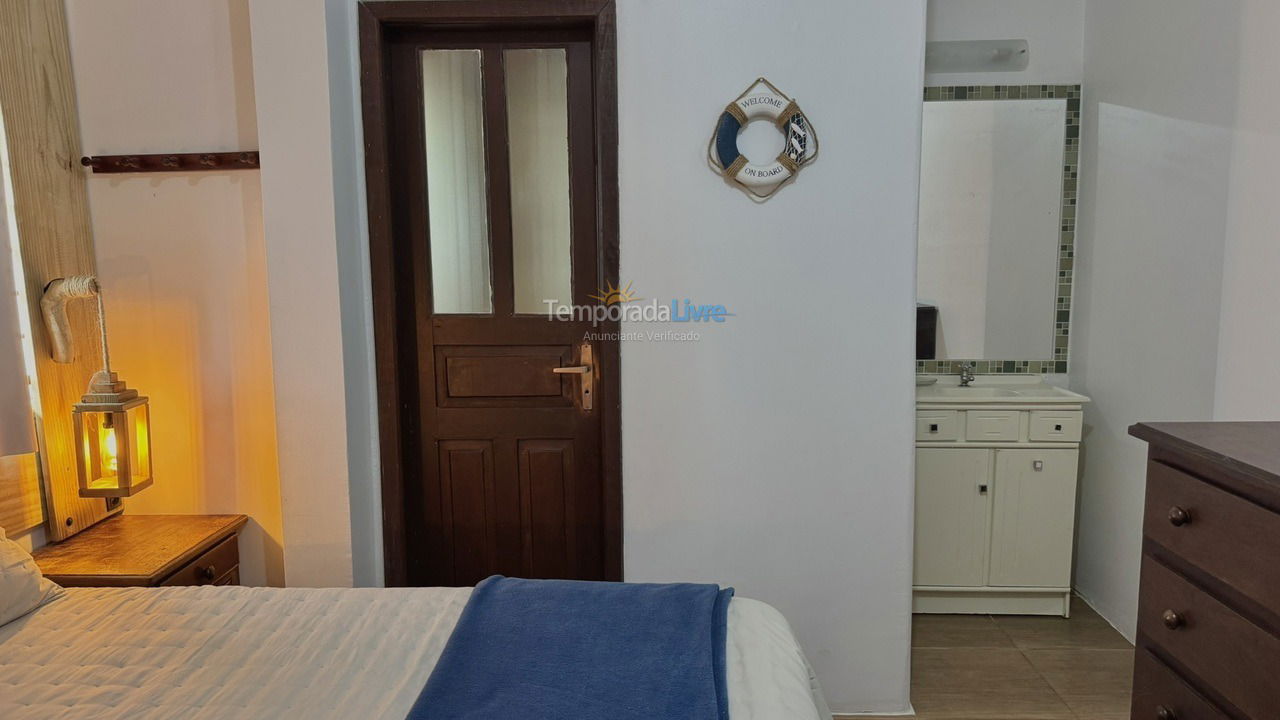 Casa para aluguel de temporada em Bombinhas (Praia de Bombas)