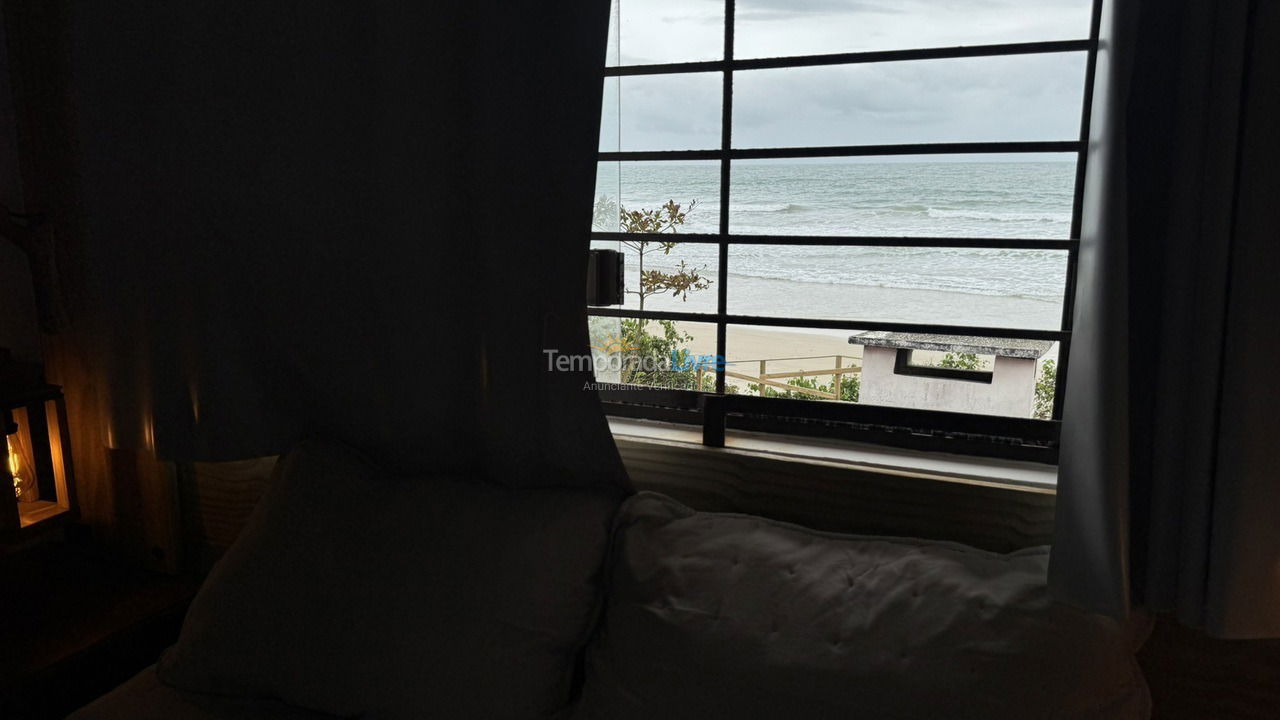 Casa para aluguel de temporada em Bombinhas (Praia de Bombas)