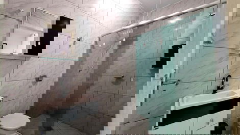 Two-story house in Praia Grande - sleeps 8 - 450m from the sea