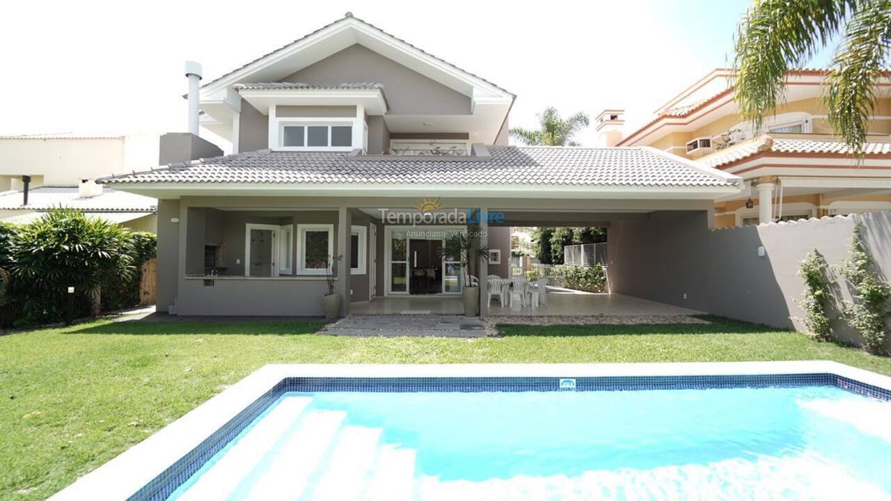 House for vacation rental in Florianopolis (Jurerê Internacional)