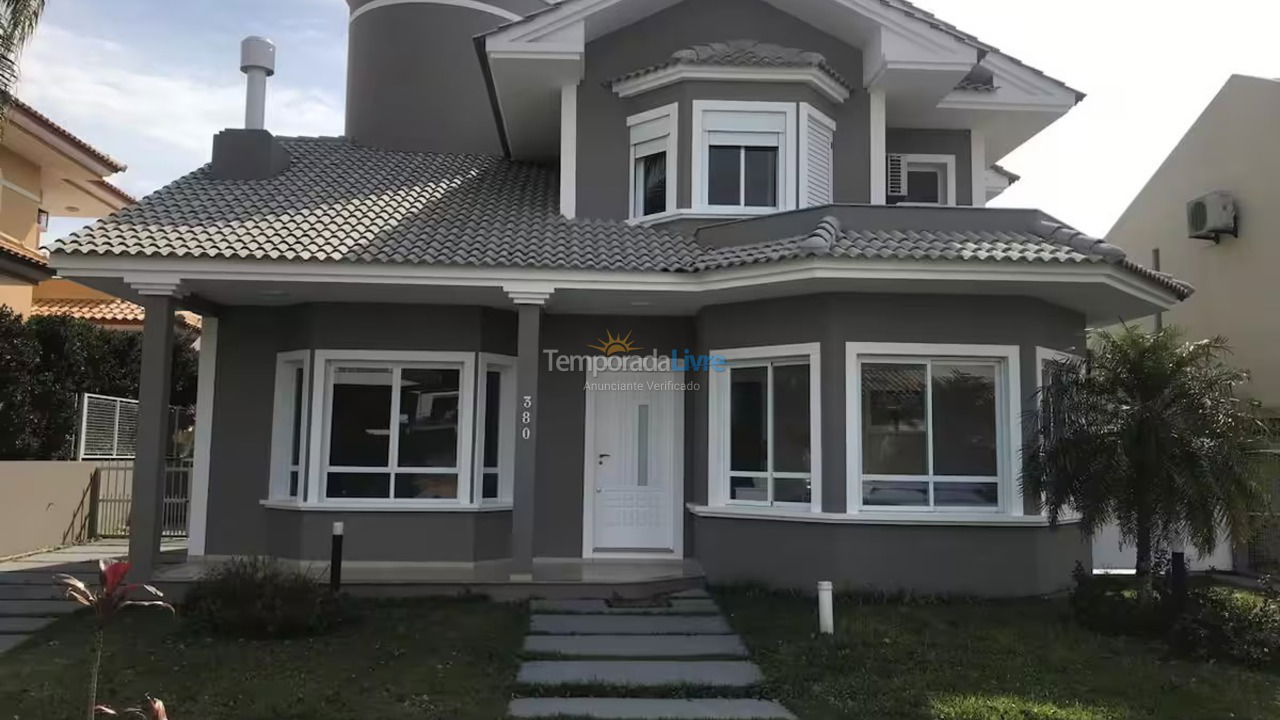 House for vacation rental in Florianopolis (Jurerê Internacional)