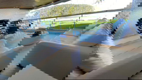 Apartment in Riviera facing the beach with a wonderful view.