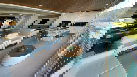 Apartment in Riviera facing the beach with a wonderful view.