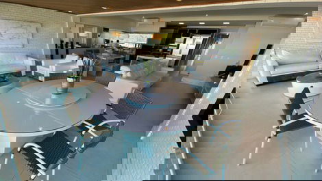 Apartment in Riviera facing the beach with a wonderful view.