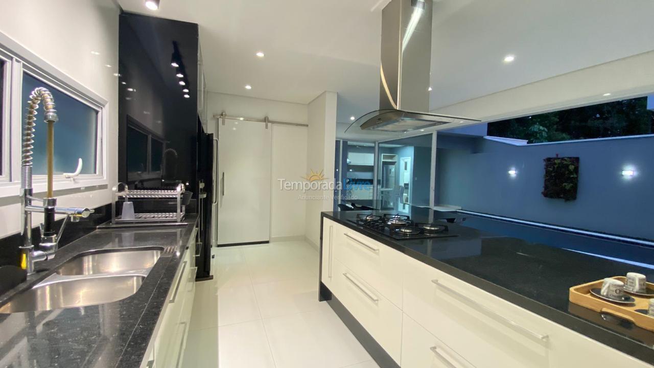 Casa para alquiler de vacaciones em Bertioga (Riviera de São Lourenço)