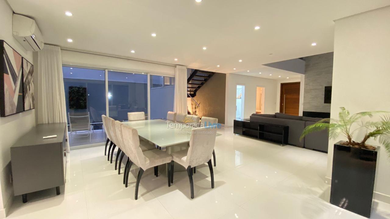 Casa para alquiler de vacaciones em Bertioga (Riviera de São Lourenço)