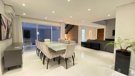 Mansión de 5 suites en Riviera d'São Lourenço