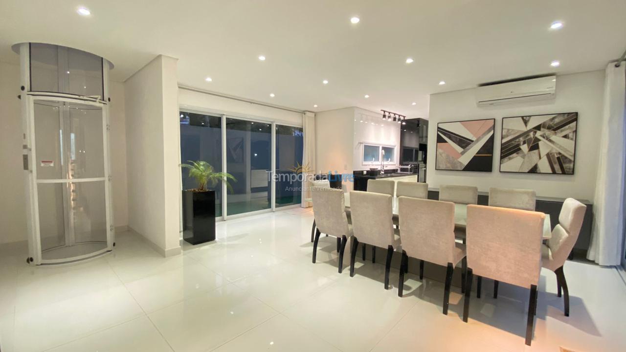 Casa para alquiler de vacaciones em Bertioga (Riviera de São Lourenço)