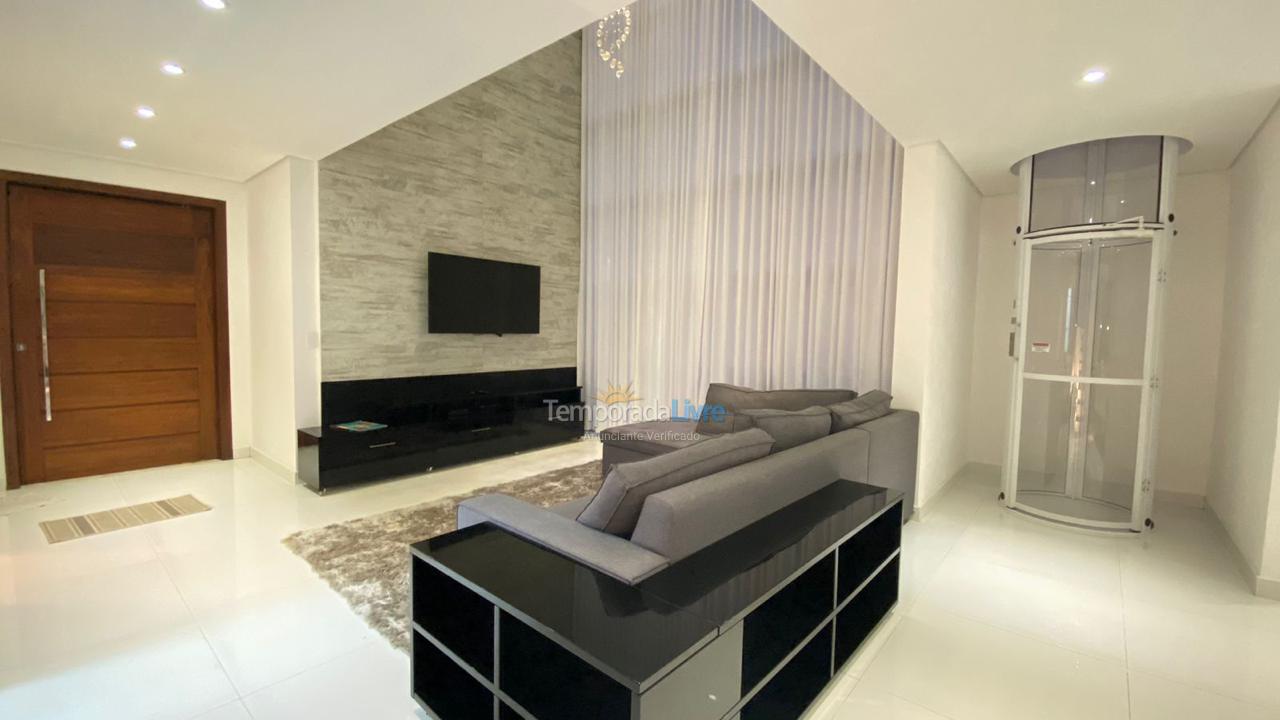 Casa para alquiler de vacaciones em Bertioga (Riviera de São Lourenço)