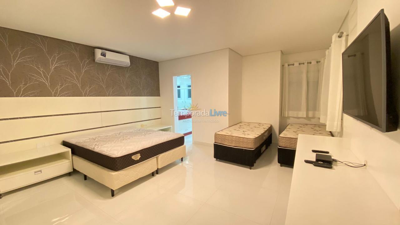 Casa para alquiler de vacaciones em Bertioga (Riviera de São Lourenço)