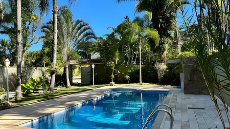 Ampla Casa Térrea na Riviera - Mód 22