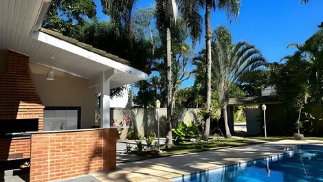 Ampla Casa Térrea na Riviera - Mód 22