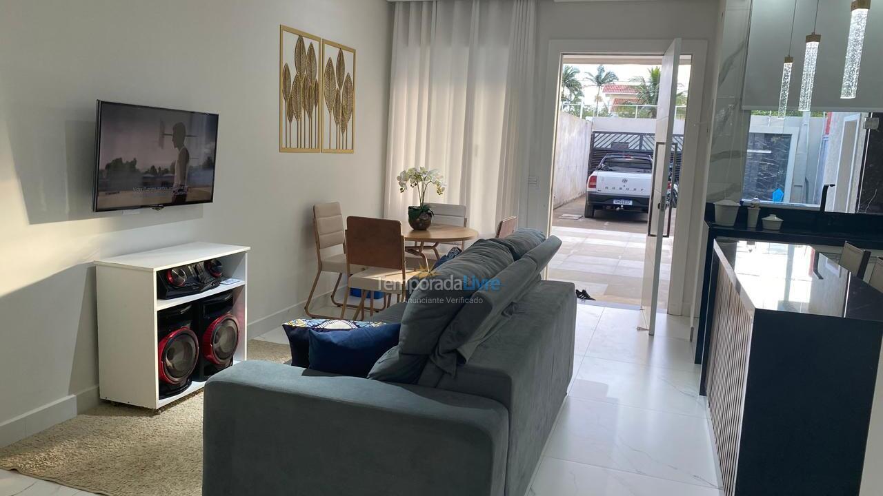 Casa para aluguel de temporada em Guarujá (Jardim Virgínia)