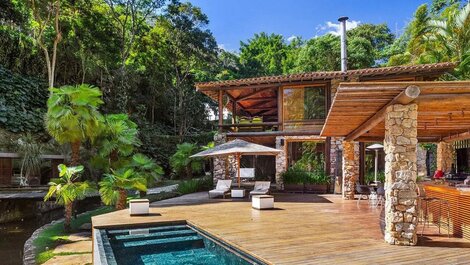 Casa para alugar em Petrópolis - Corrêas