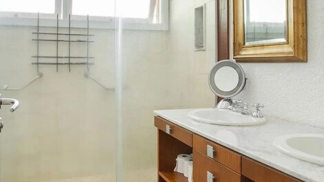 LB - SE16 Refúgio em Corrêas 05 Suítes Aluguel de Temporada