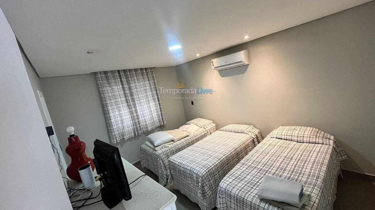 Casa para aluguel de temporada em São Sebastião (Barra do Sahy)