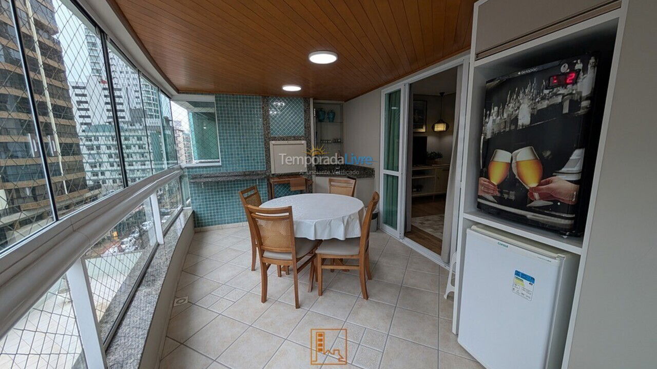 Apartamento para aluguel de temporada em Balneário Camboriú (Centro)