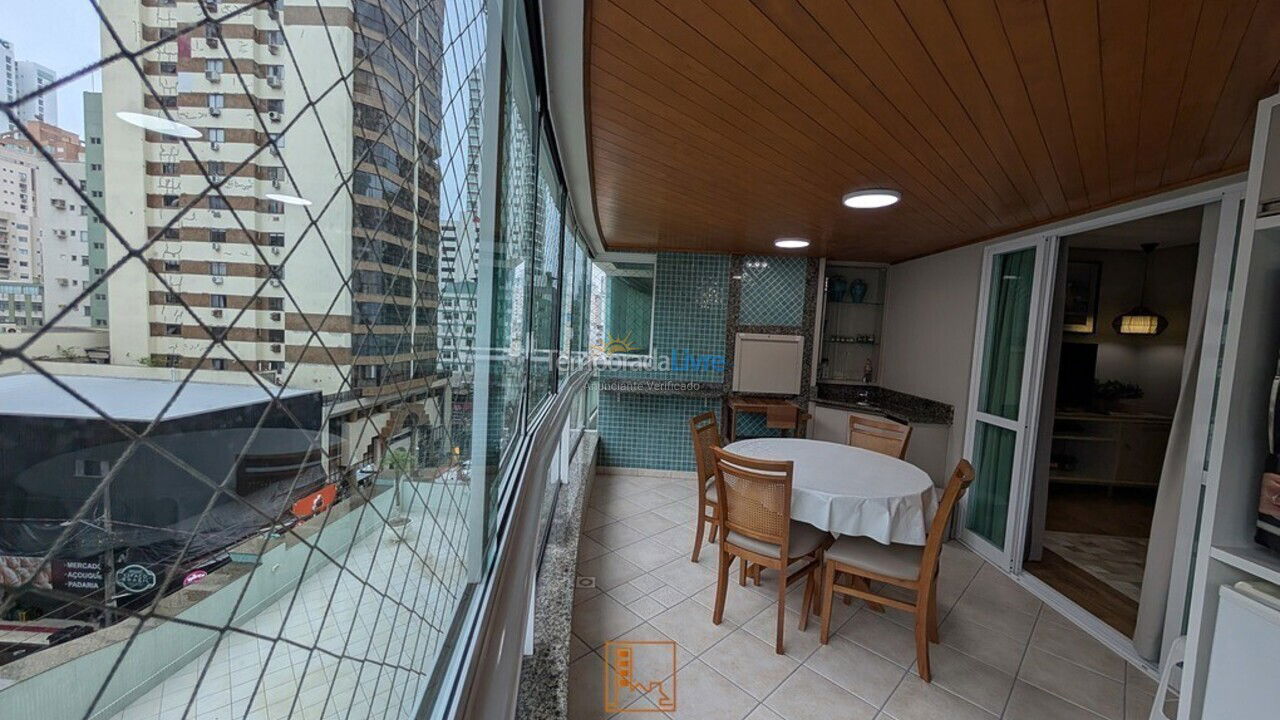 Apartamento para aluguel de temporada em Balneário Camboriú (Centro)