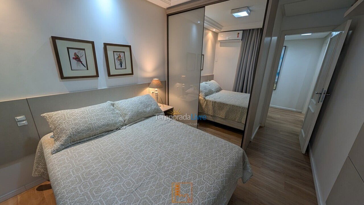 Apartamento para aluguel de temporada em Balneário Camboriú (Centro)