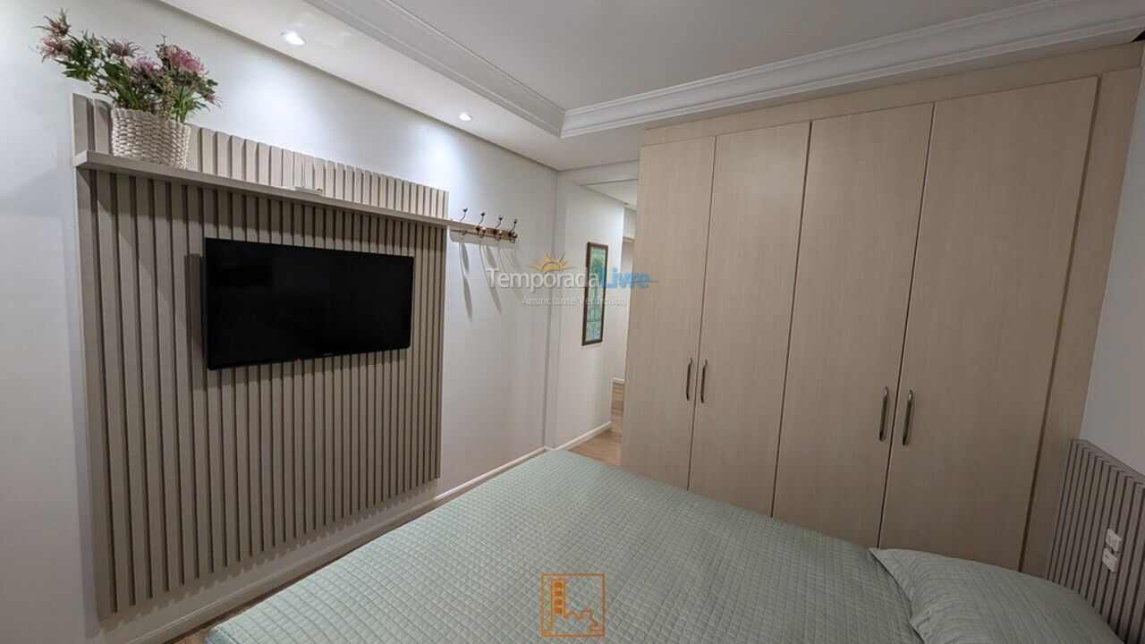 Apartamento para aluguel de temporada em Balneário Camboriú (Centro)