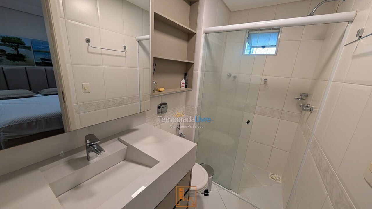 Apartamento para aluguel de temporada em Balneário Camboriú (Centro)