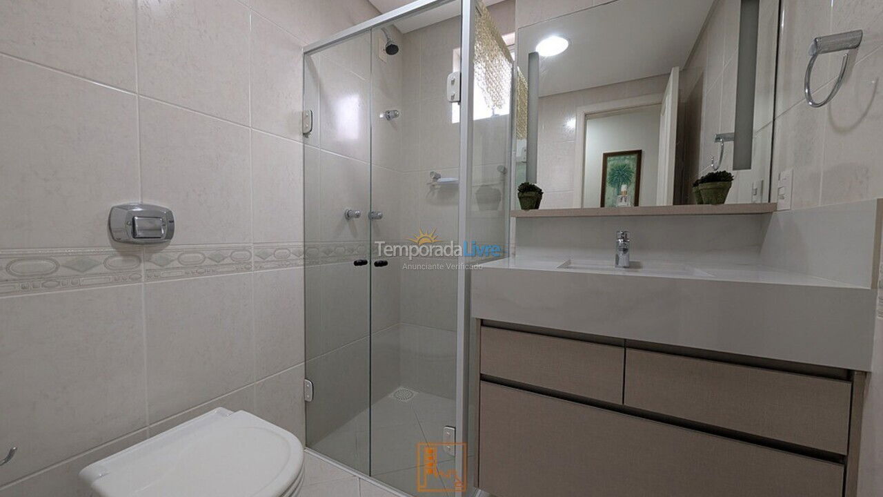 Apartamento para aluguel de temporada em Balneário Camboriú (Centro)