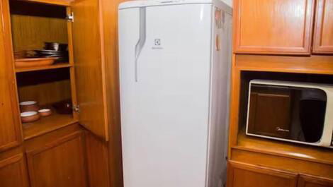 Casa Espaçosa piscina e churrasqueira área Central