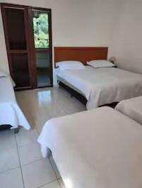 Casa Espaçosa piscina e churrasqueira área Central