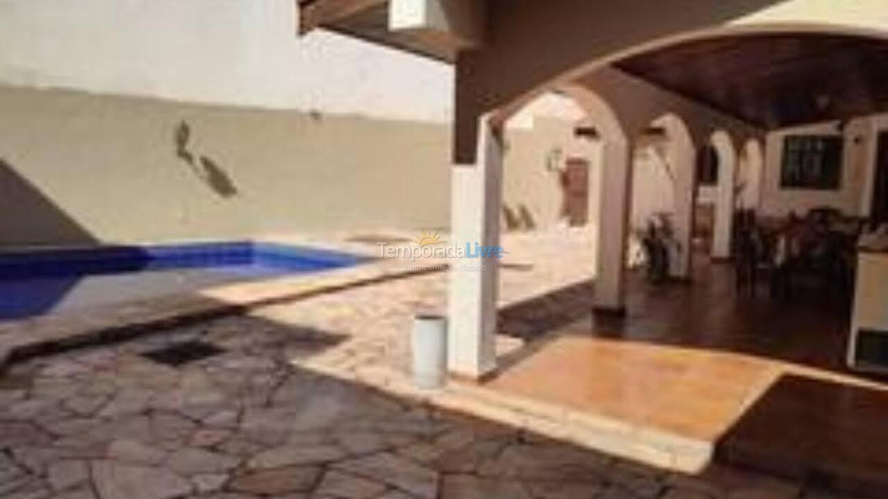 Casa para aluguel de temporada em Campo Grande (Jardim dos Estados)