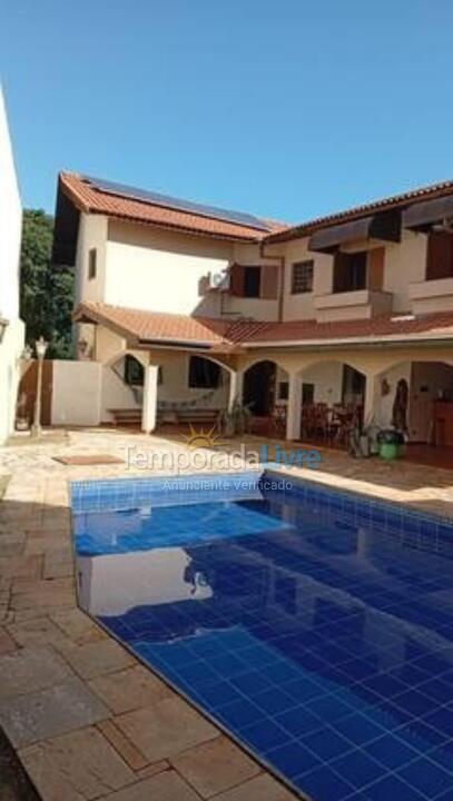 Casa para aluguel de temporada em Campo Grande (Jardim dos Estados)