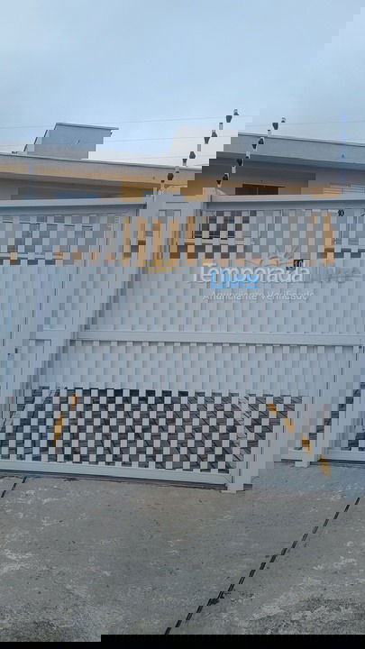 Apartamento para aluguel de temporada em Bertioga (Praia da Enseada)