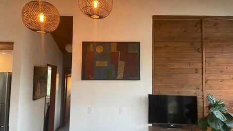 Casa superior ampla em lugar seguro, tranquilo e familiar.