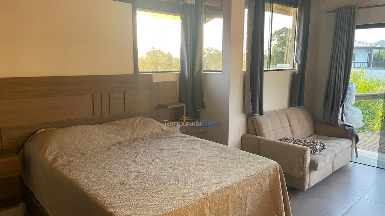 Casa para aluguel de temporada em Imbituba (Praia de Ibiraquera)