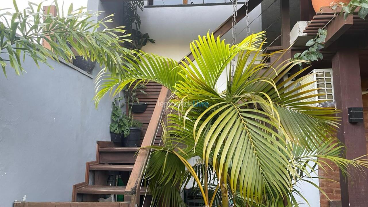 Casa para aluguel de temporada em Imbituba (Praia de Ibiraquera)