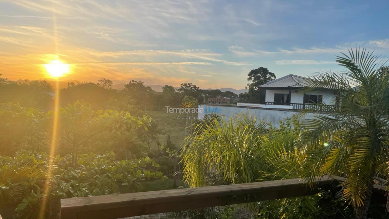 Casa para aluguel de temporada em Imbituba (Praia de Ibiraquera)