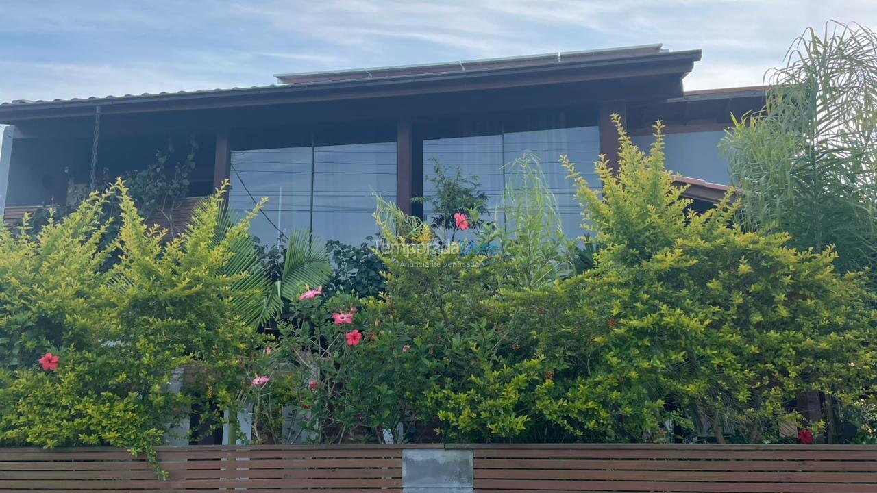 Casa para aluguel de temporada em Imbituba (Praia de Ibiraquera)