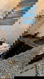 Apartamento en el centro de Cabo Frío, a 200 metros de la playa.