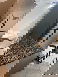 Apartamento en el centro de Cabo Frío, a 200 metros de la playa.