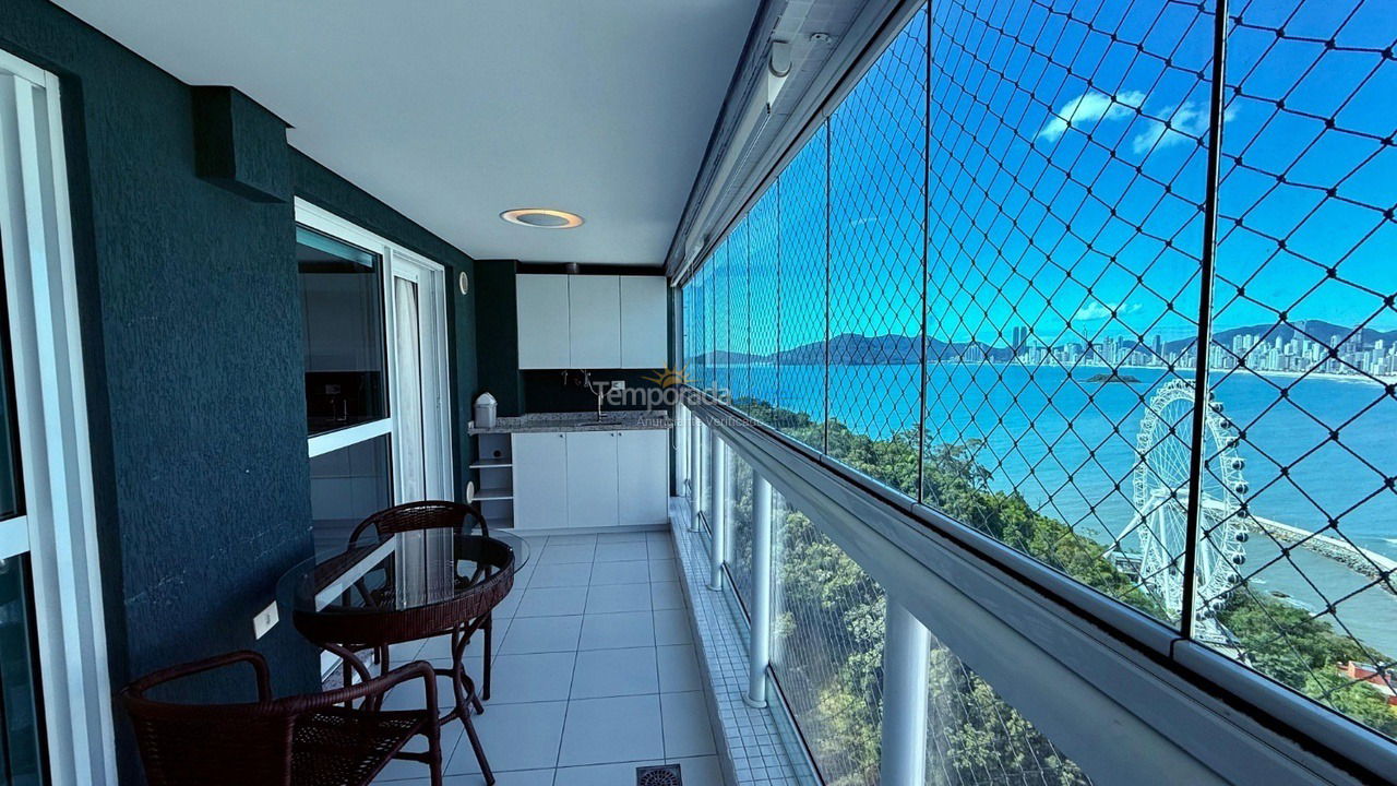 Apartamento para aluguel de temporada em Balneário Camboriú (Praia Central)