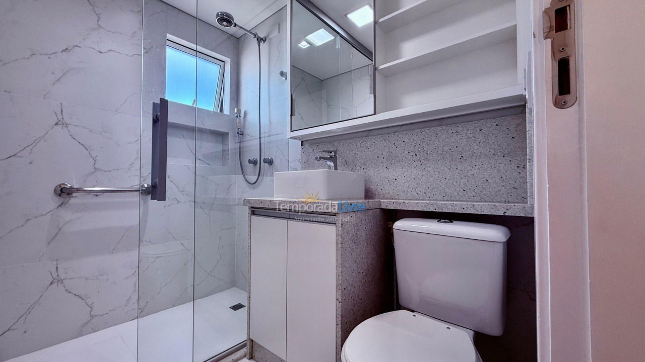 Apartamento para aluguel de temporada em Balneário Camboriú (Praia Central)