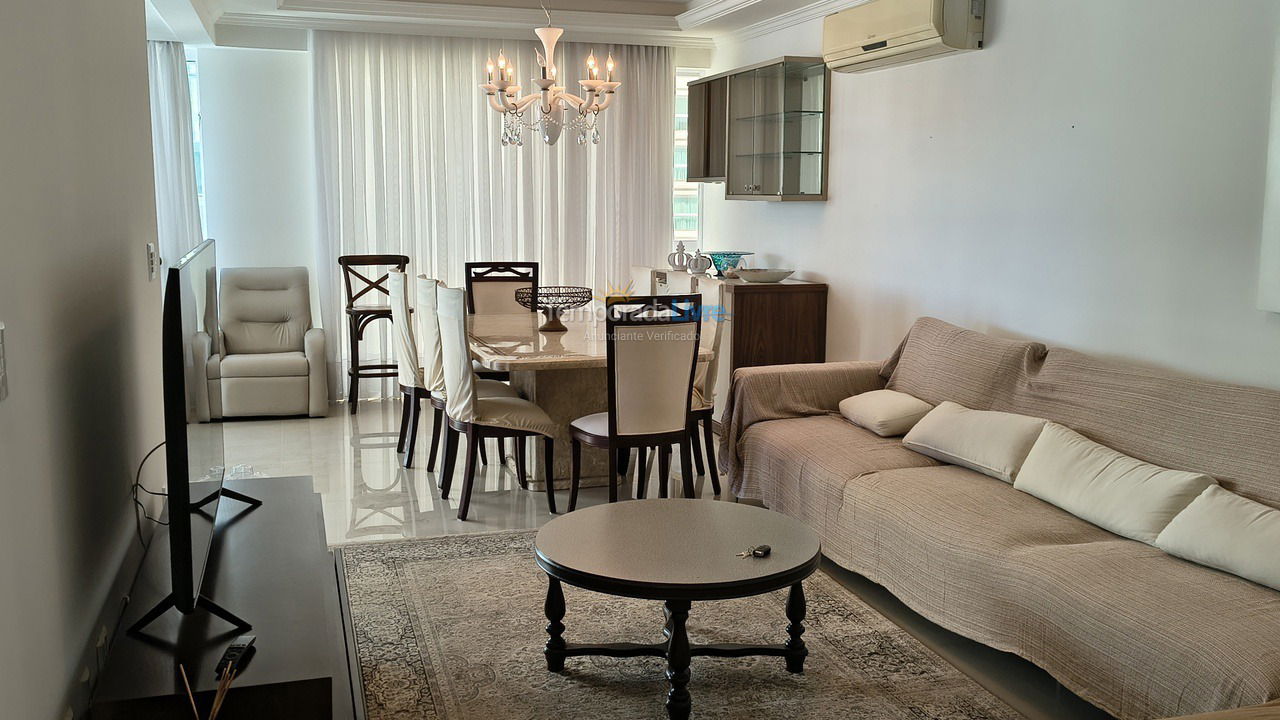 Apartamento para aluguel de temporada em Itapema (Meia Praia)