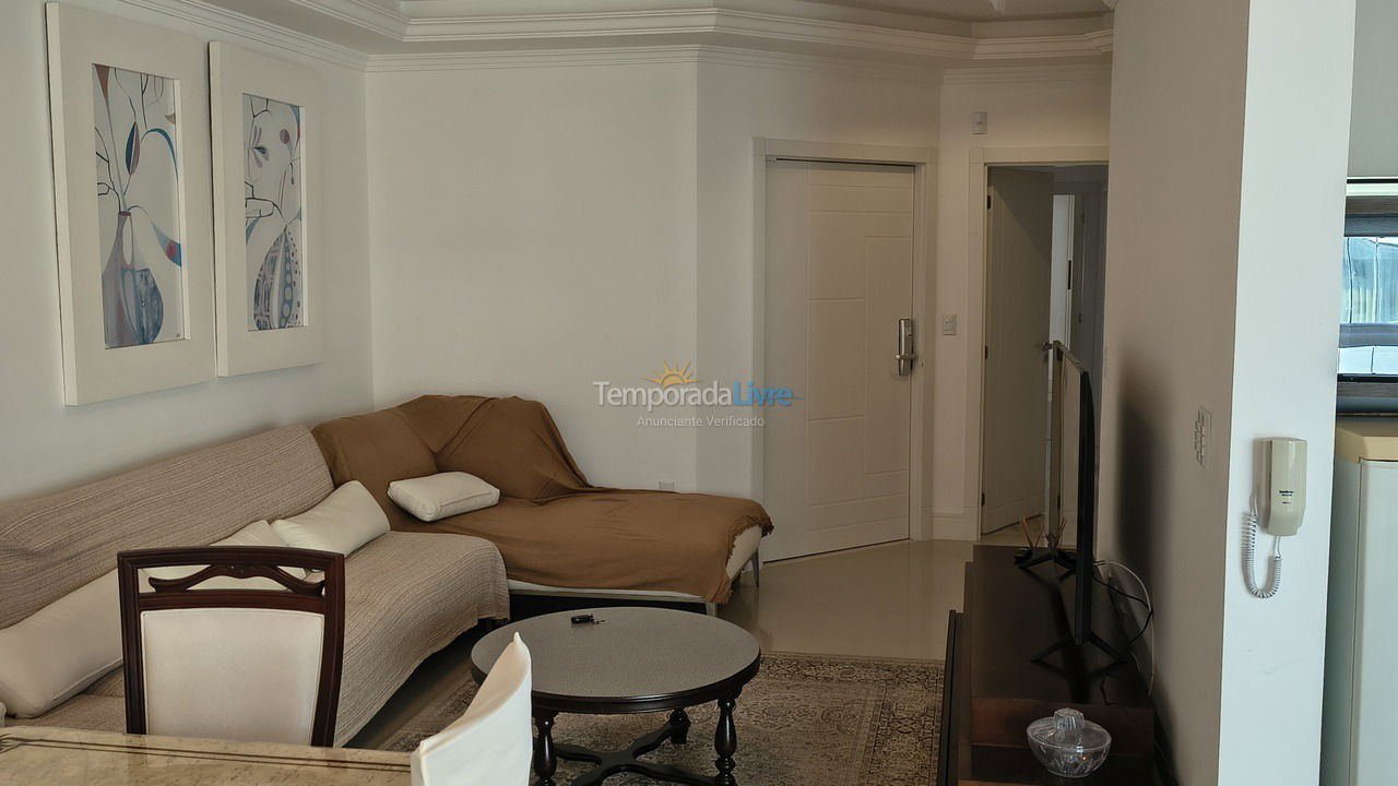 Apartamento para aluguel de temporada em Itapema (Meia Praia)