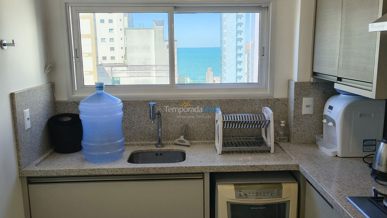 Apartamento para aluguel de temporada em Itapema (Meia Praia)