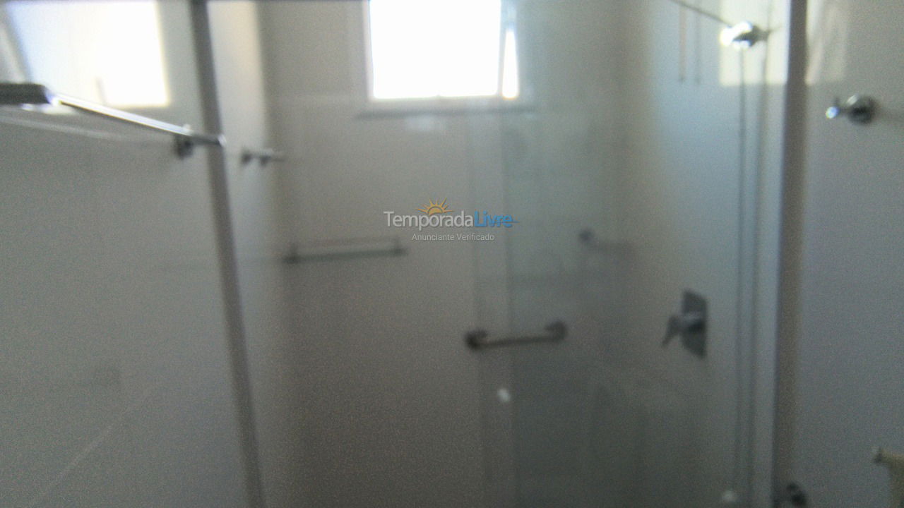 Apartamento para aluguel de temporada em Itapema (Meia Praia)