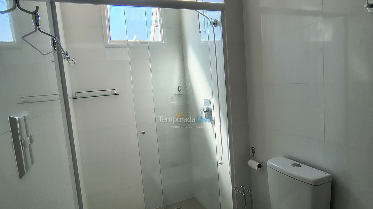 Apartamento para aluguel de temporada em Itapema (Meia Praia)