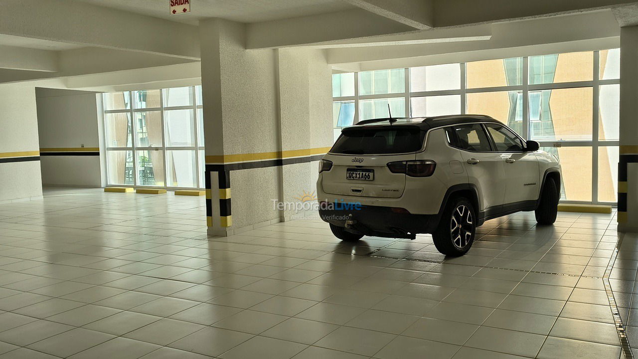 Apartamento para aluguel de temporada em Itapema (Meia Praia)