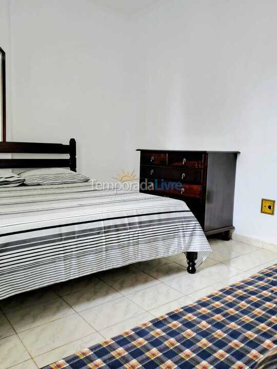 Apartamento para aluguel de temporada em Praia Grande (Caiçara Jardim Real)