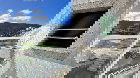 Apartamento a pocos metros de la playa de Mariscal.