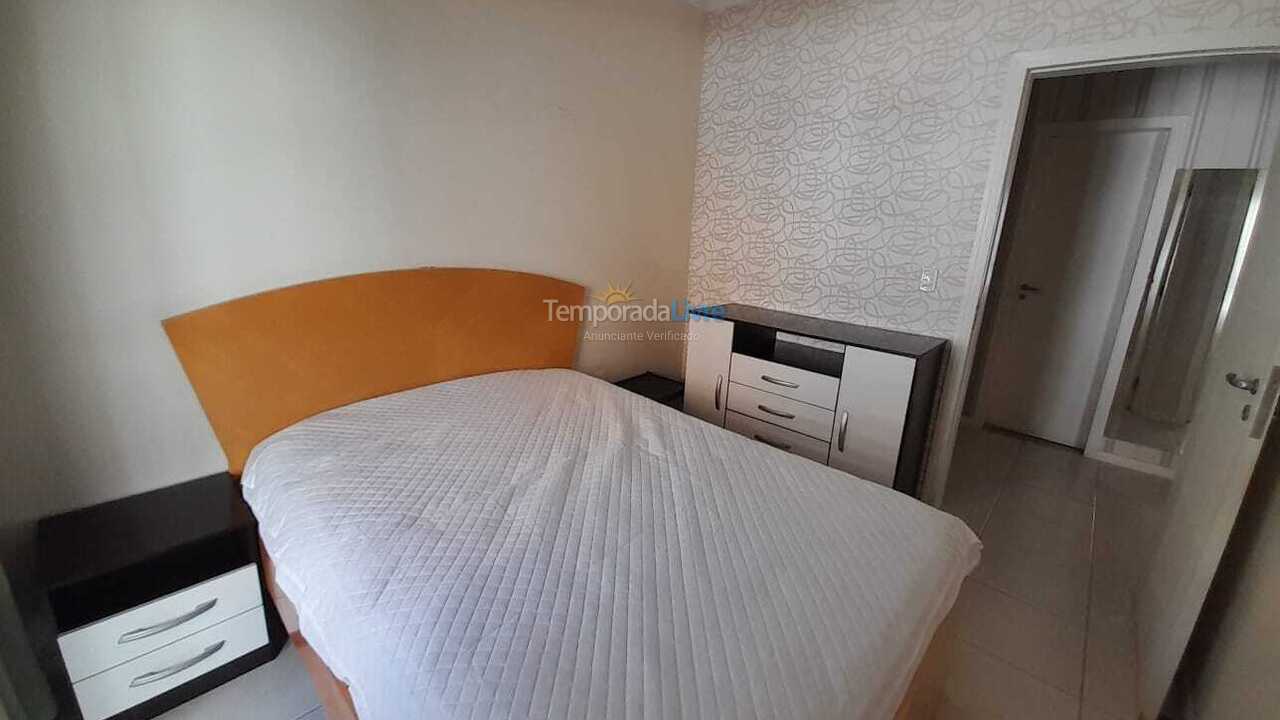 Apartamento para aluguel de temporada em Itapema (Meia Praia)